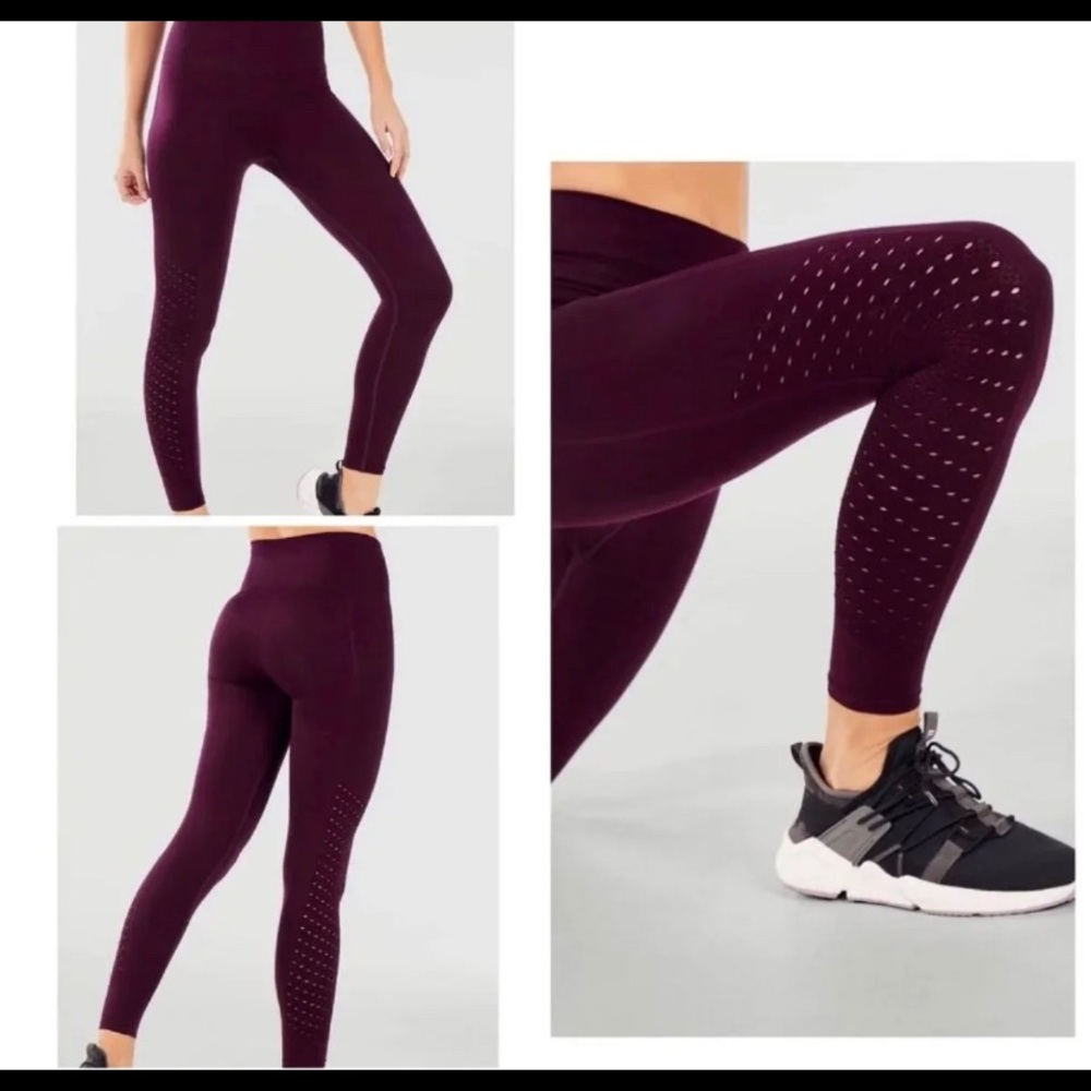 Fabletics perforated 7/8 legging